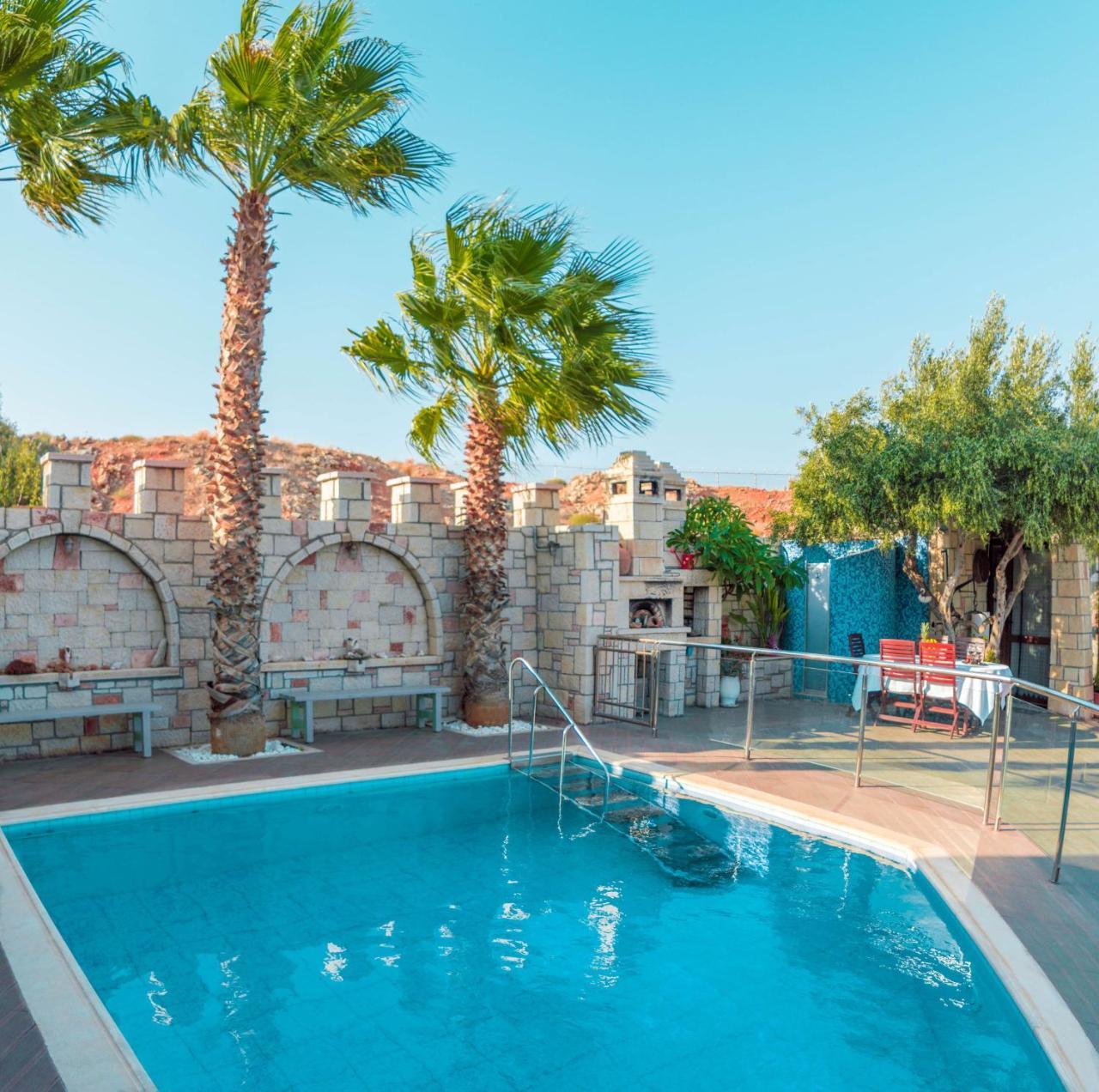 Luxury Villa Karteros Exterior photo